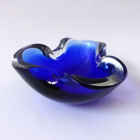 Vintage 60s/70s Murano sommerso blue tri bowl/dish/ashtray. Cased glass, Royal